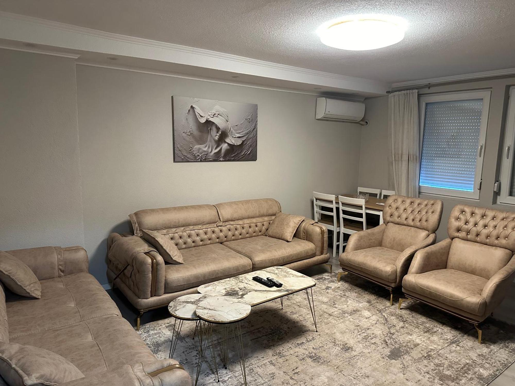 Skyline Apartment 2 Peje Bagian luar foto