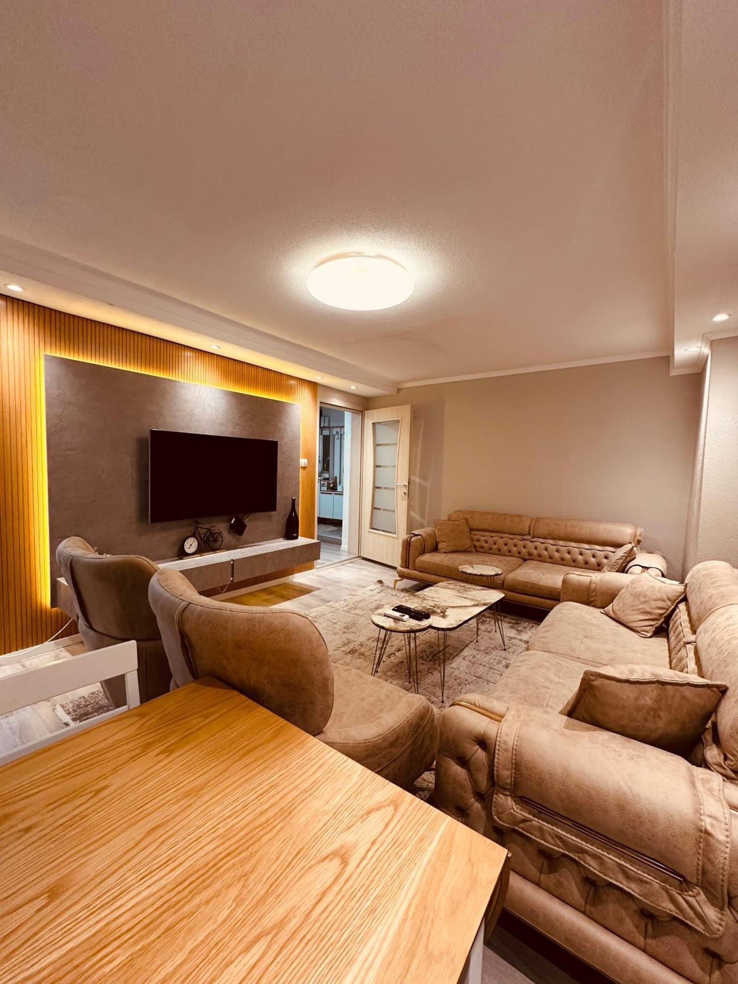 Skyline Apartment 2 Peje Bagian luar foto